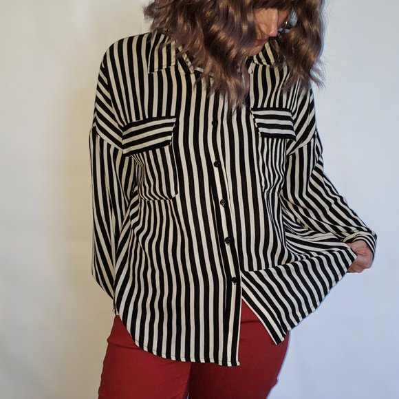 Black & white striped long sleeve button up, UK sz 16 (US sz 12) - Picture 2 of 9